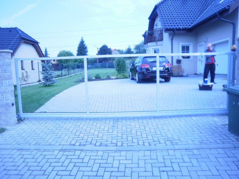 Pojezdová brána Karviná